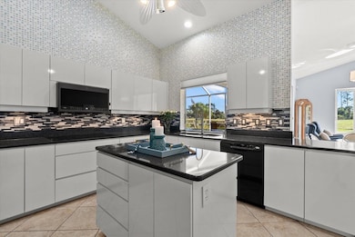 1424 Gleneagles Dr, Venice, FL 34292 - photo 5