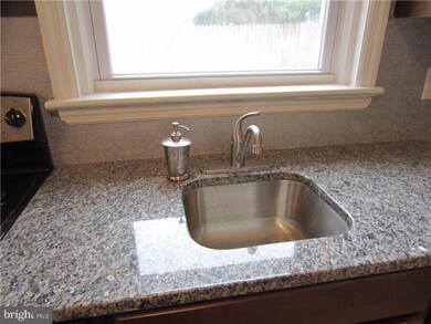 256 W Essex Ave, Lansdowne, PA 19050 - photo 7