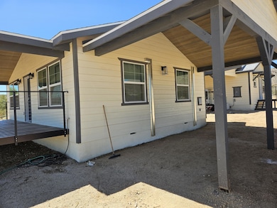 004_Carport