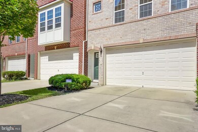 925 Hall Station Dr, Bowie, MD 20721 - photo 2