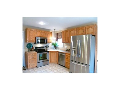 Stainless steel appliances are only 2 years old