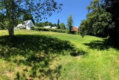 7 Dartmouth Ave, Lebanon, NH 03766 - photo 2