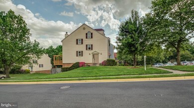 6301 Trevilian Place, Centreville, VA 20121 - photo 2