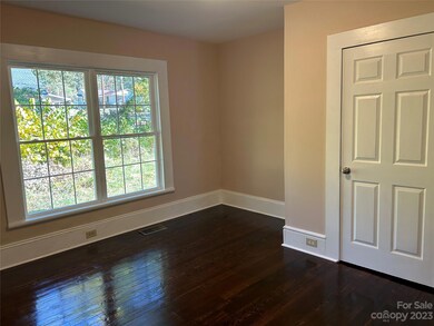 1126 Caldwell St, Statesville, NC 28677 - photo 7