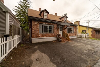 110 Washington St, Clinton, MA 01510 - photo 2
