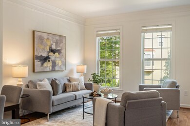 4176 Timber Log Way, Fairfax, VA 22030 - photo 4