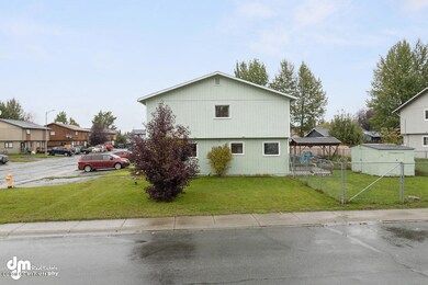 Exterior SIde 20190920-DW-5697-SMALL