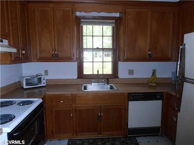 4901 Rollingway Rd, Chesterfield, VA 23832 - photo 3