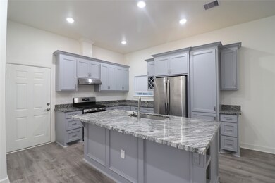 624 W 26th St, Houston, TX 77008 - photo 3