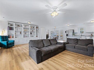 91 Patriot Place, Mars Hill, NC 28754 - photo 5