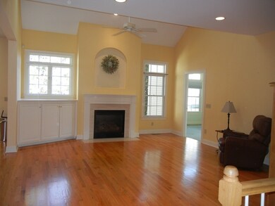 8 Spruce Dr, Wilbraham, MA 01095 - photo 3