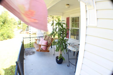 906 Fair St, Camden, SC 29020 - photo 3