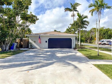 1.5 car garage with very large driveway