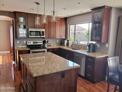 914 N Swallow Ln, Gilbert, AZ 85234 - photo 4