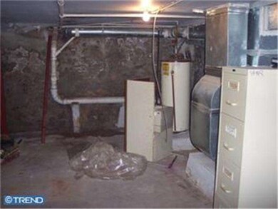 2335 Wilder St, Philadelphia, PA 19146 - photo 7