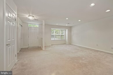 9317 Frensham Ct, Laurel, MD 20708 - photo 4