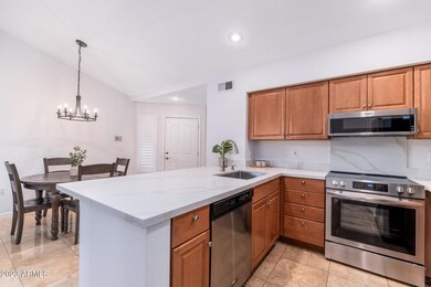 4848 N 36th St - 16