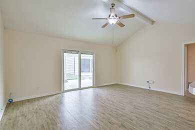 10102 Kirkglen Dr, Houston, TX 77089 - photo 5