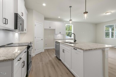 354 Providence Creek Dr, Fuquay-Varina, NC 27526 - photo 7