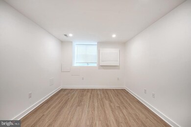 2248 Dickinson St unit 1, Philadelphia, PA 19146 - photo 7