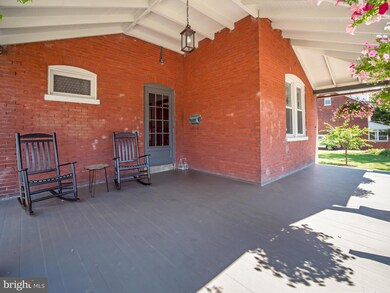 112 N Dupont Rd, Wilmington, DE 19805 - photo 3