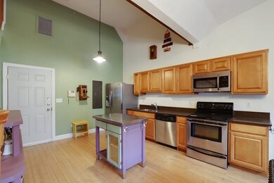 32 Providence St unit 8, Worcester, MA 01604 - photo 4