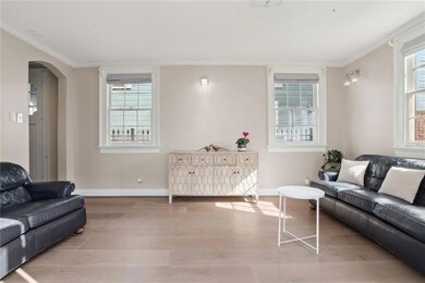 Living room with lots of natural sunlight.