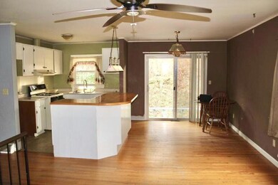 692 N Walnut St, Logan, OH 43138 - photo 6