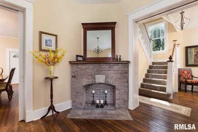 817 W 8th St, Davenport, IA 52802 - photo 6