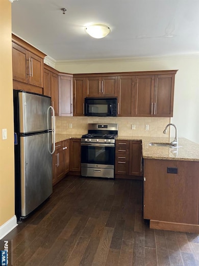 255 Laird Ave unit 1, Cliffside Park, NJ 07010 - photo 3