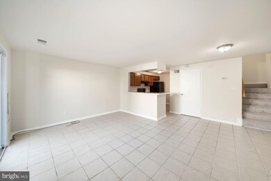 9206 Chadburn Place, Montgomery Village, MD 20886 - photo 3