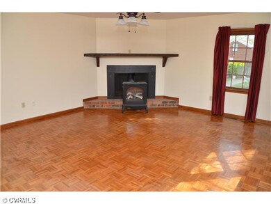 Living Room - Ceiling fan, wonderful large living 