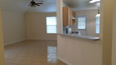 2439 Fox River Ln, Spring, TX 77386 - photo 7