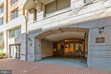 2311 M St NW unit 1005, Washington, DC 20037 - photo 4