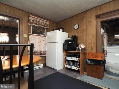 28 E 2nd St, Lehighton, PA 18235 - photo 6