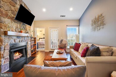 4551 Strutfield Ln unit 4426, Alexandria, VA 22311 - photo 3