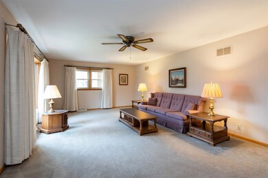 242 Carnation St, Dyer, IN 46311 - photo 2