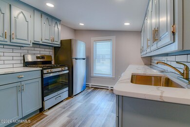1738 Melrose Ave Belmar NJ-large-022-037