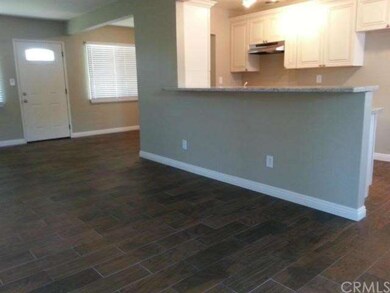 400 N Laurel Ave, Upland, CA 91786 - photo 2