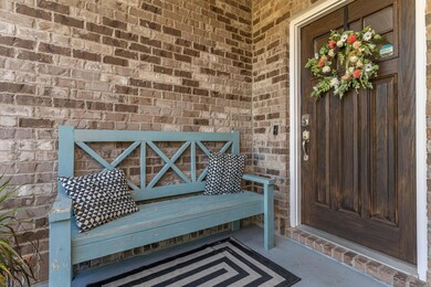 5-web-or-mls-5563 Galaxy Dr Exterior-5