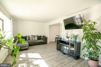 129 Ebbetts Dr, Atco, NJ 08004 - photo 4