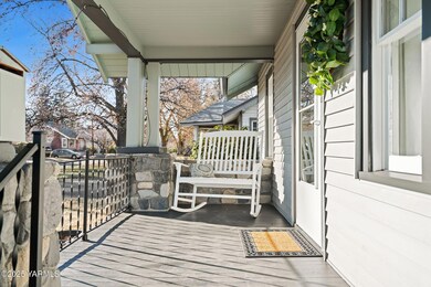 3009 W Chestnut Ave-5