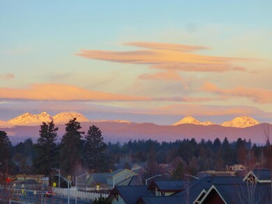 61099 SE Marble Mountain Ln, Bend, OR 97702 - photo 3