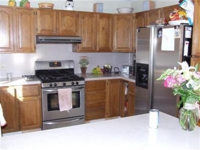 986 Kingtree Ct SW, Byron Center, MI 49315 - photo 2