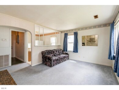 407 E Diehl Ave, Des Moines, IA 50315 - photo 6