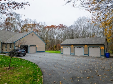 15 Forsyth Rd, Oakdale, CT 06370 - photo 3