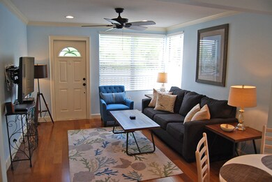 825 Southard Living Area