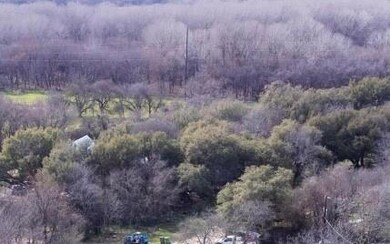 1090 Sterling Ln, Azle, TX 76020 - photo 3