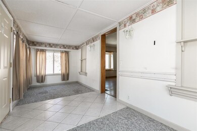 713 Wilson Avenue Dr SW, Cedar Rapids, IA 52404 - photo 3