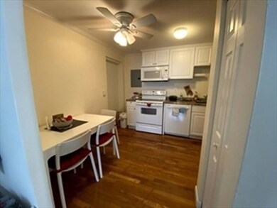 118 Decatur St unit 3, Arlington, MA 02474 - photo 4